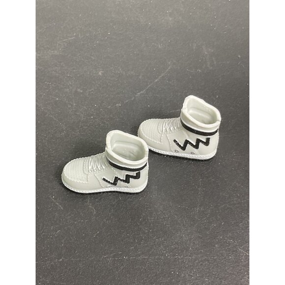 lol Surprise OMG Cool Lev Fashion Doll Shoes & Socks Set - Picture 5 of 6